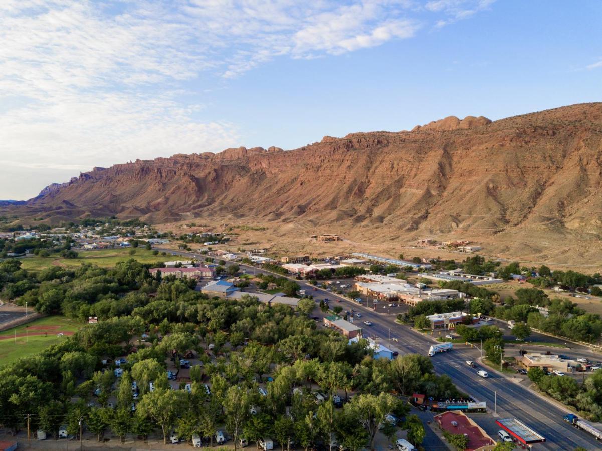 Sun Outdoors Moab Downtown Hotel Exterior foto